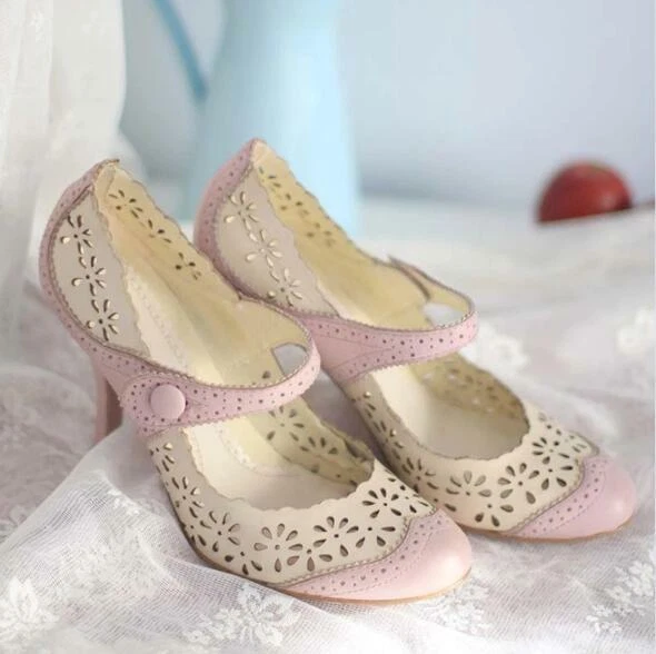 Zapatos de tacón alto Mary Jane estilo retro para mujer recortados dos tonos brogue correa para el tobillo Foto 2 de 4