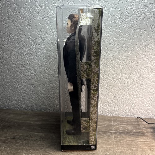 Barbie Edward Cullen Groom Doll Twilight Breaking Dawn Wedding Figure New In Box - Picture 6 of 7