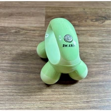HoMedics Quatro Hand Grip Mini Massager Battery Operated Green