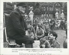 1979 Press Photo Director John Schlesinger on "Yanks" Film Set - DFPG03681 1979 Press Photo Director John Schlesinger on "Yanks" Film Set - DFPG03681