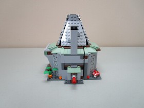 Lego HARRY POTTER HAGRID'S HUT SET 4738 JUST THE HUT & ALL OF ITS ACCESSORIES