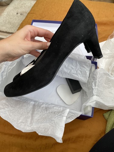 Stuart Weitzman Chic Pump UK8. EXCELLENT CONDITION RRP £295 - Picture 3 of 10