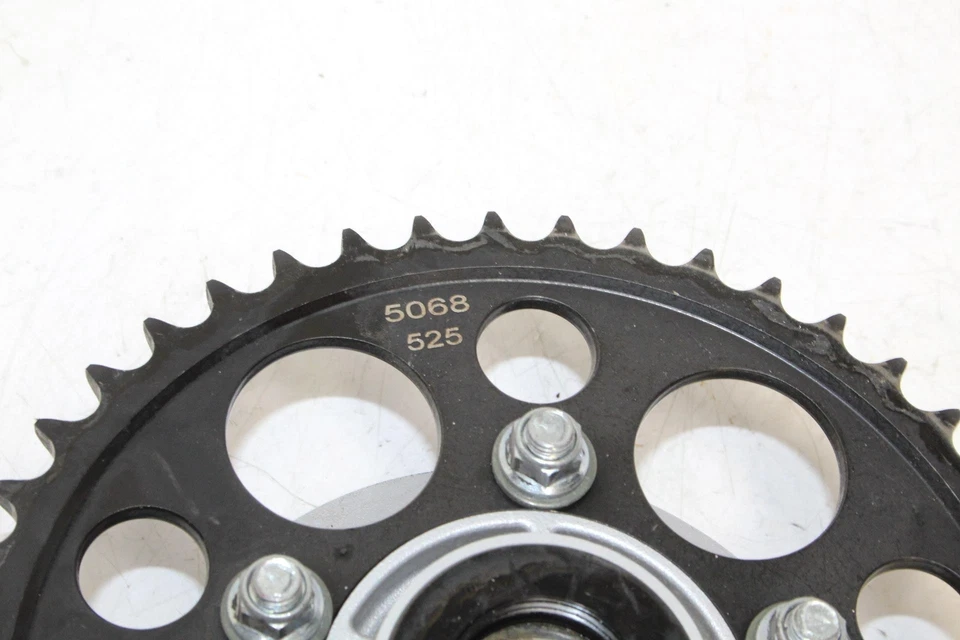 Suzuki SV650S 2004 piñón trasero OEM Foto 4 de 4