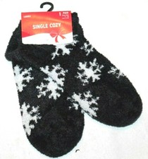 Ladies Single Cozy/Fuzzy Black Socks with White Snowflakes Size 9-11