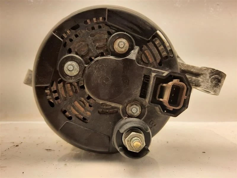 Alternator 2015 Mkc Sku#3254544 Foto 3 de 4