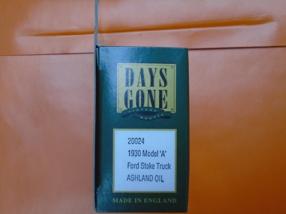 Lledo No 20024 - Diecast Model Of A 1930 Model A Ford Stake Truck - ASHLAND OIL - Image 2 of 2