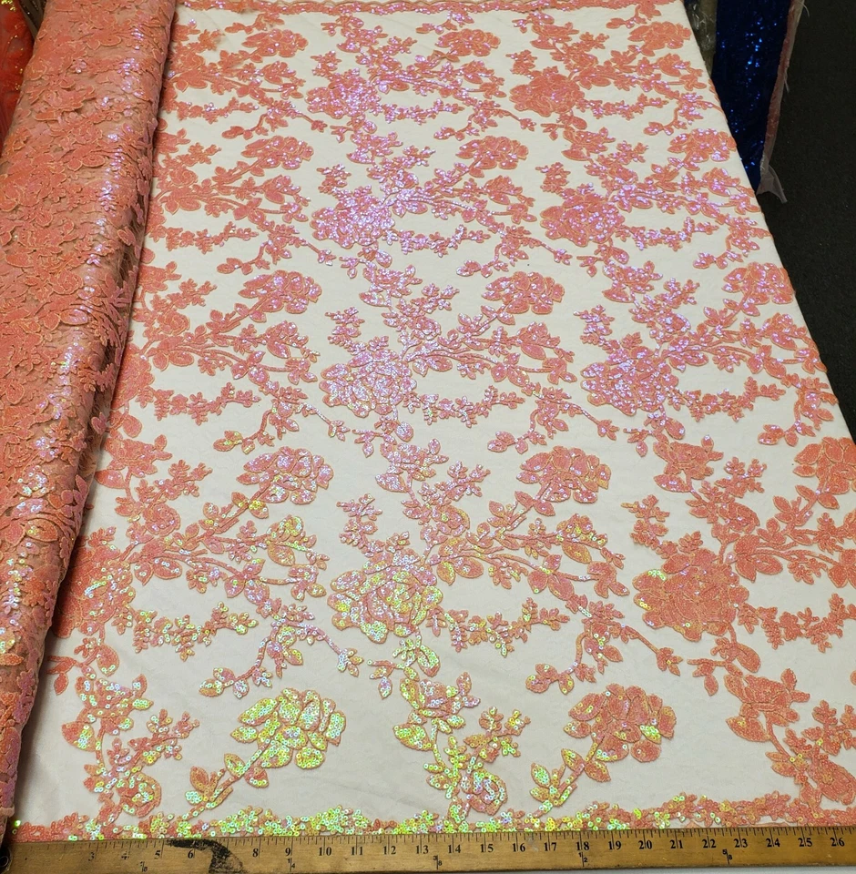 Tela de lentejuelas "Kelly" de malla de ganchillo de nailon bordado floral coral iridiscente Foto 3 de 4