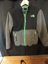 The North Face  95 Retro Denali Youth/Kids/Boys Medium Black/Grey/Green TNF