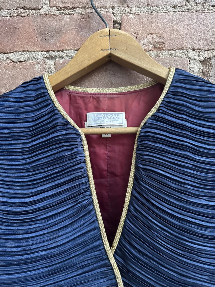 Chaqueta plisada de seda vintage George F. Couture para mujer, talla 6 Bergdorf Goodman años 80’s Foto 3 de 4