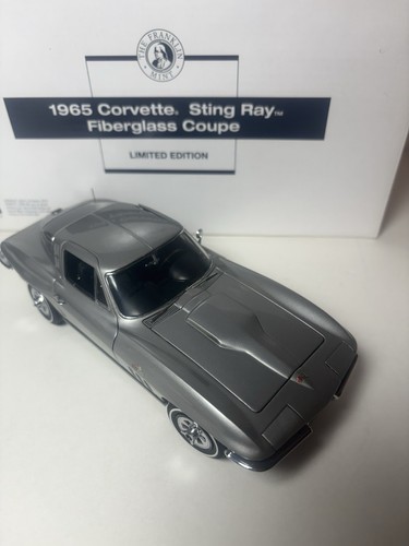 Corvette Sting Ray 1965 Franklin Mint carrocería de fibra de vidrio 1:24 LE 600/1965 S11E932 - Imagen 3 de 17