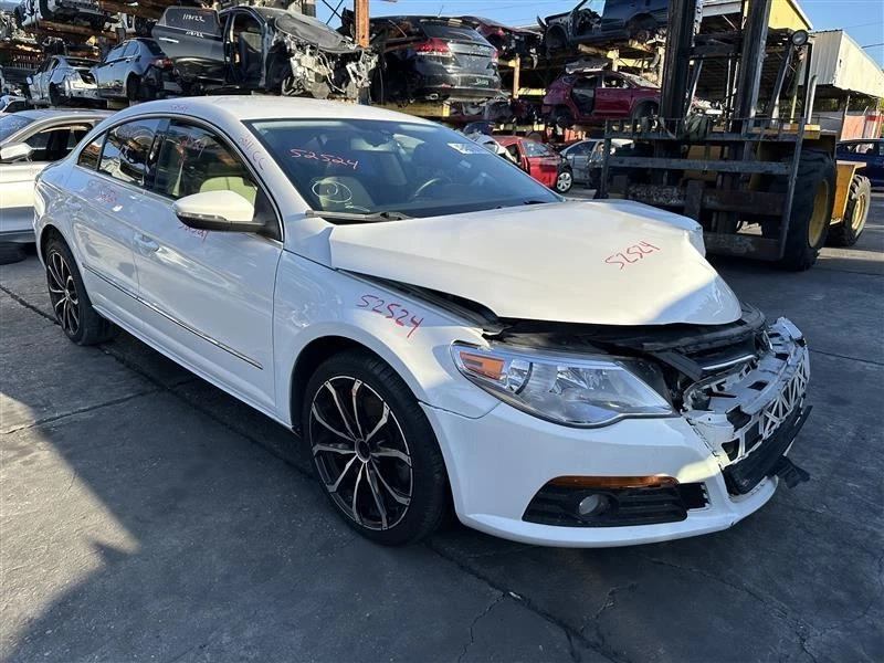 Крышка заслонки двери топливного бака 2009 10 11 12 13 14 15 16 17 Volkswagen CC - Изображение 3 из 4