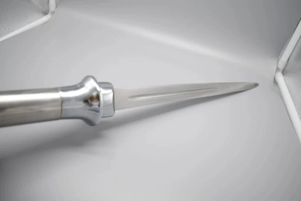 Hoja de ángel de acero macizo de 22" con soporte - sobrenatural Foto 4 de 4