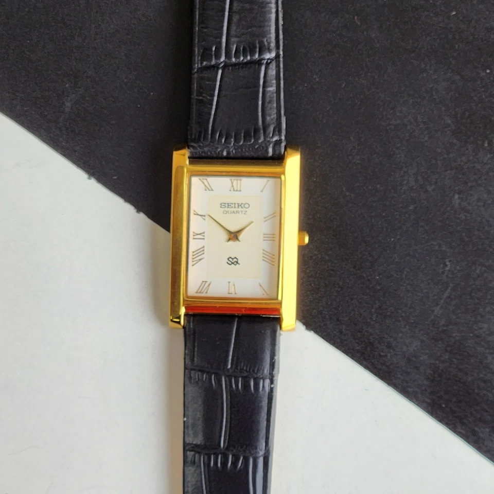 Reloj Pulsera Seiko Vintage Delgado Cuarzo Cara Blanca Caballeros - ENVÍO GRATUITO Foto 2 de 4