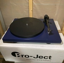 Pro-Ject Debut Carbon EVO 2 Turntable W/ Pick it EVO Cartridge NO DUST COVER 