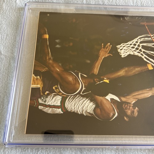 Kareem Abdul-Jabbar v Wilt Chamberlain SPORTS ILLUSTRATED 1973 NEWSSTAND CGC 9.8 - Picture 6 of 9