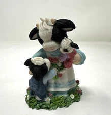Marys Moo Moos ROSES ARE RED VIOLETS ARE BLUE Figurine Enesco Cow #119282 2004