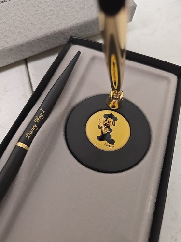 Vintage Quill Walt Disney Mickey Mouse Desk top Pen holder in box desk set - Picture 3 of 5