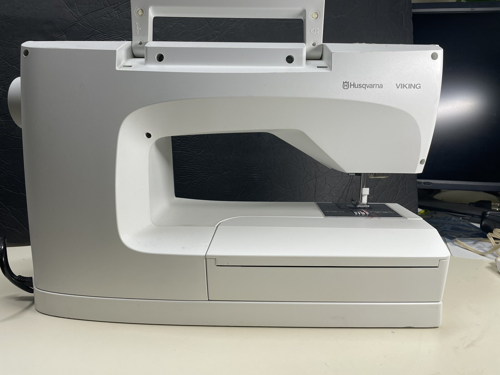 Husqvarna Viking Sapphire 875 Quilt Sewing & Quilting Machine 04320113