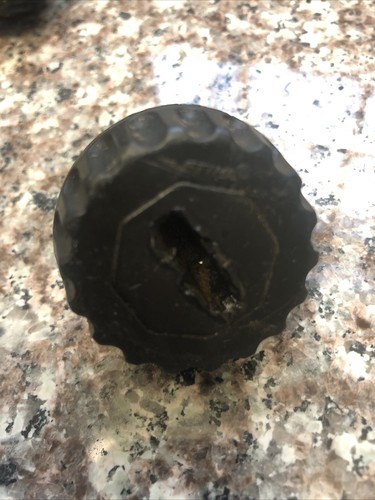 Stihl Chainsaw 026 Chainsaw Filler Cap Set part 0000 350 0525 Part 0000 350 0520 - Picture 2 of 3