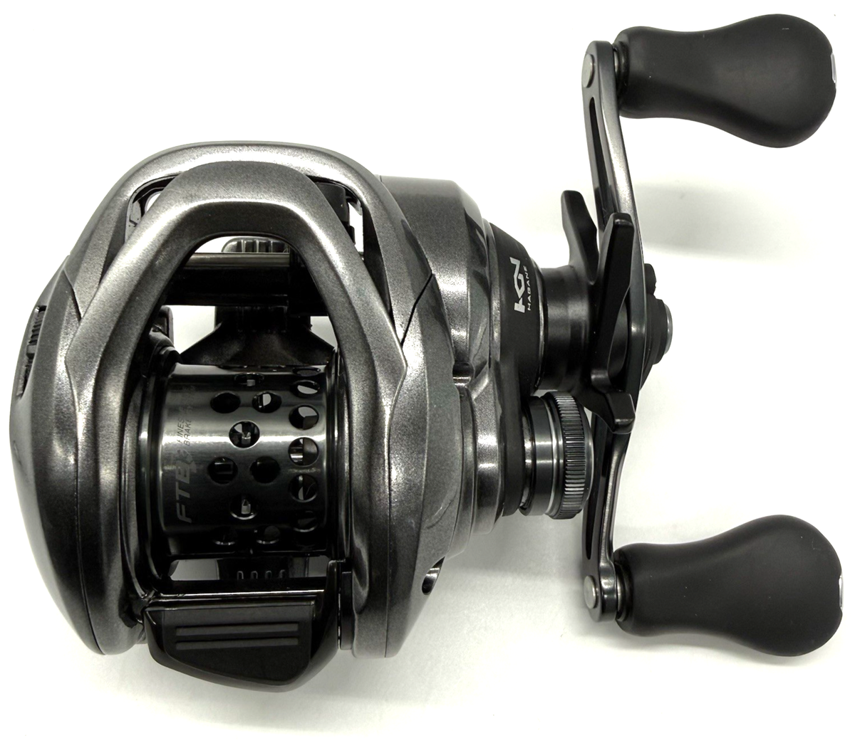 SHIMANO 25 SLX BFS XG Right Handed Bait Casting Reel In Box Ship