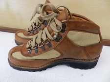 VINTAGE DISTRESSED DANNER womens style 48364 USA BROWN LEATHER ANKLE BOOTS 7.5 M