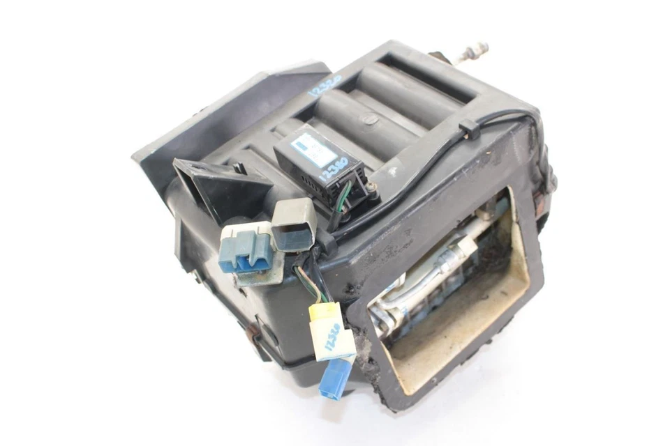 Испаритель переменного тока в сборе 85-86 Nissan 300ZX Z31 с автоматическим контролем температуры - Изображение 4 из 4