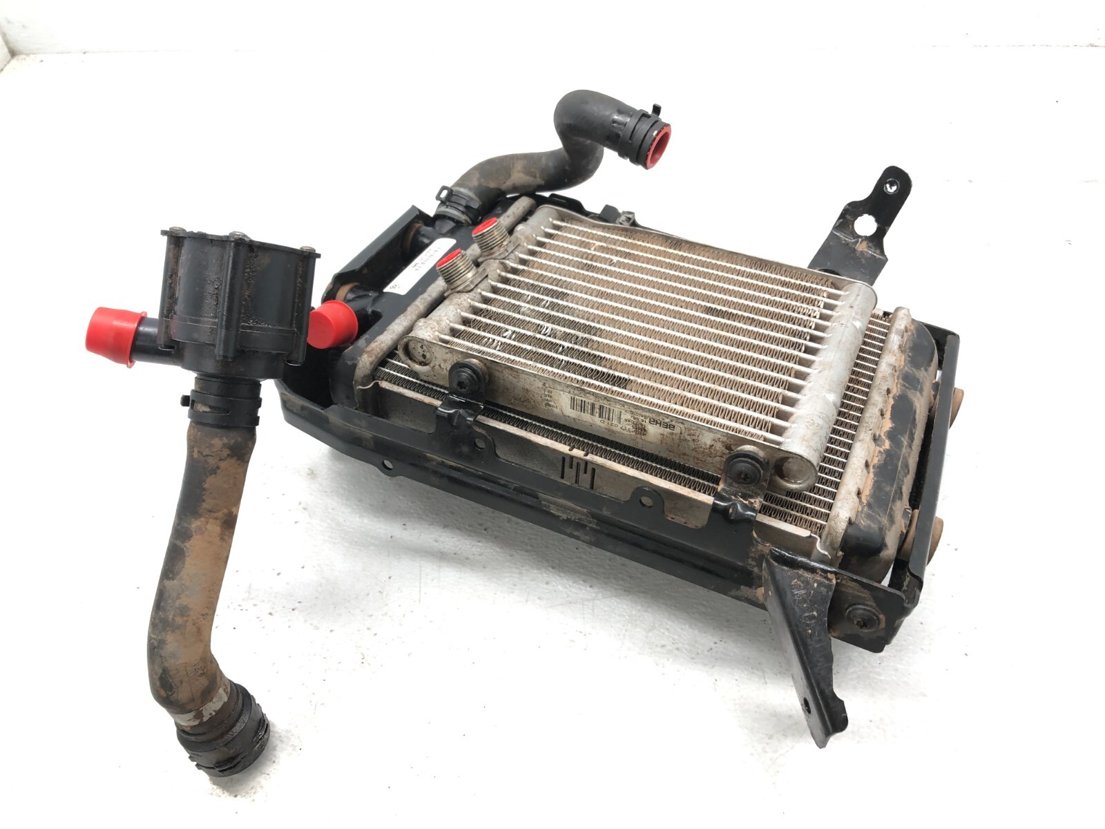 2014-2018 BENTLEY FLYING SPUR V8 LEFT DRIVER FRONT OIL COOLER RADIATOR ASSEMBLY