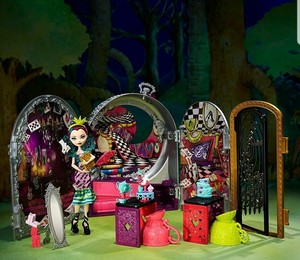 ever after high way too wonderland playset