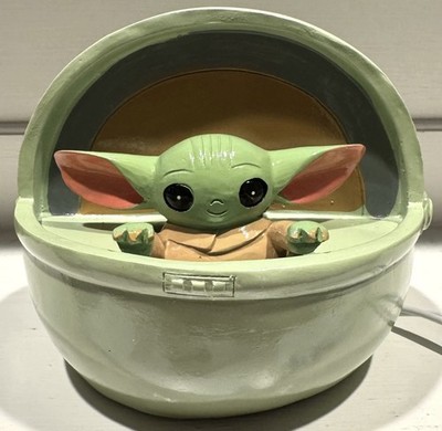 NIB Star Wars The Mandalorian Baby Yoda Grogu Table Light Relaxing Soft Lamp
