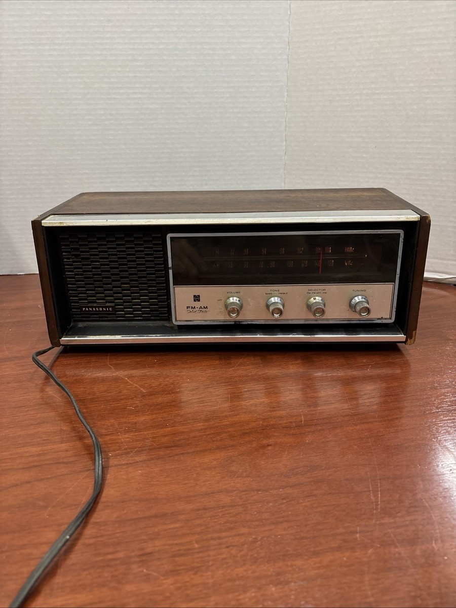 Vintage Panasonic RE-7369 FM-AM Radio Solid State 1970s Wood Case