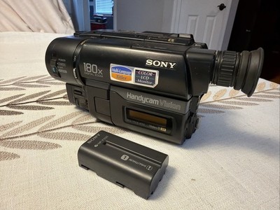 Sony Handycam Vision CCD-TRV16 Nightshot Camcorder Camera UNTESTED NO Charger