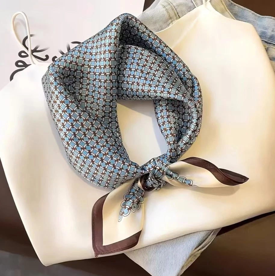 Foulard in Pura Seta di Gelso 100% per Donne, Piccolo Quadrato alla