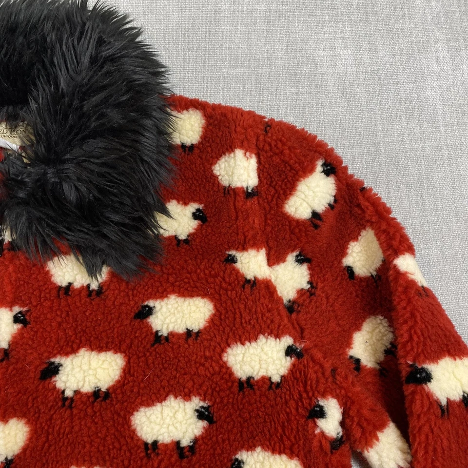 Chaqueta de Poni Pintada Para Mujer Pequeña Roja Patrón de Oveja Cuello de Piel Sintética Hecha en EE. UU. Acogedora Foto 3 de 4