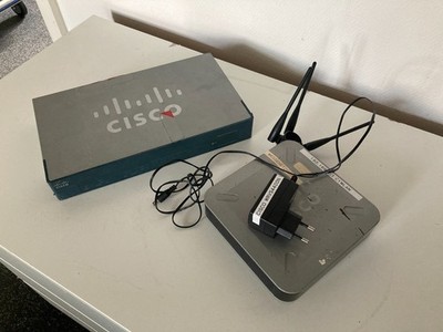 Cisco SA540 Security Appliance Firewall 8-Port 300 Mbit/s + WRVS4400N Wireless-N