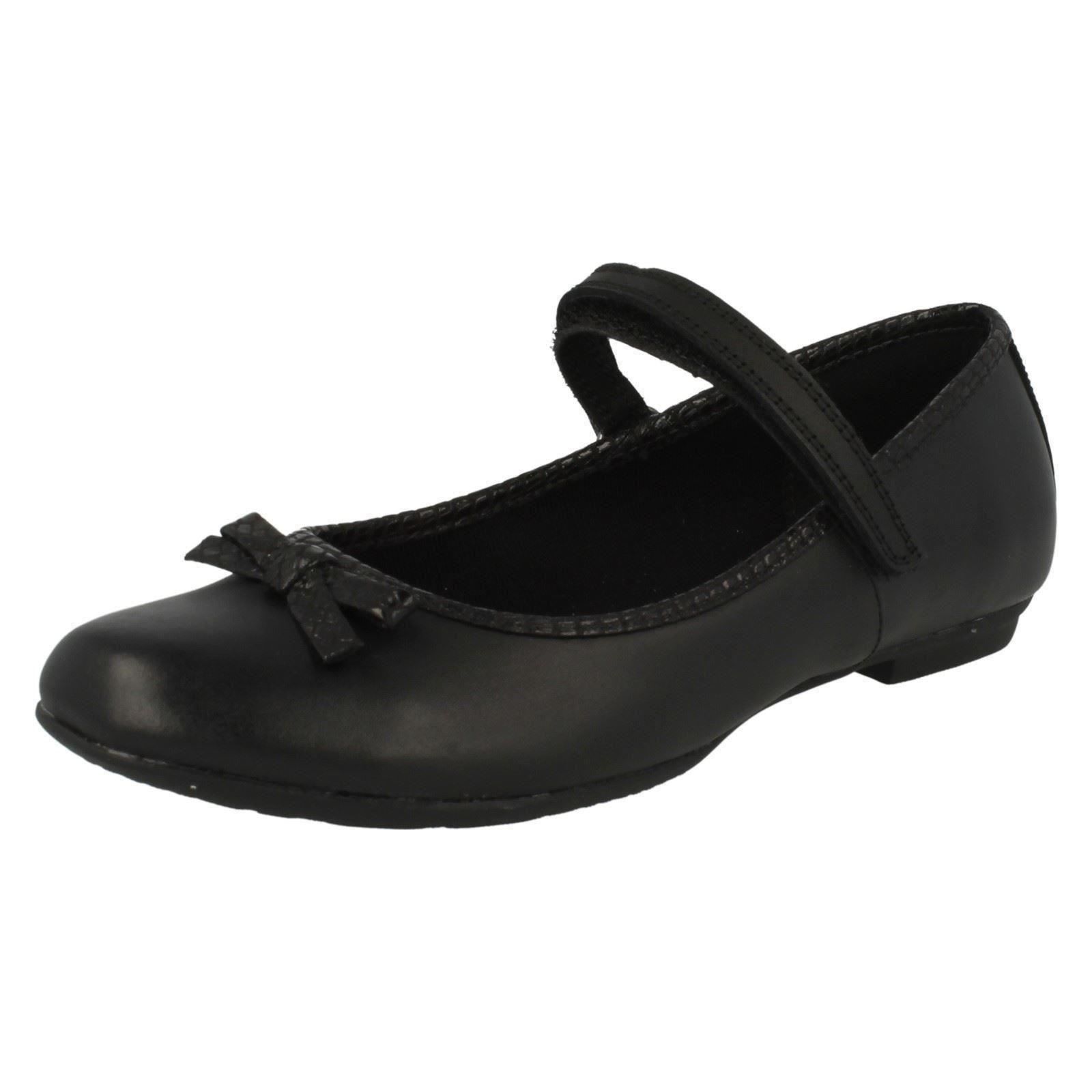 clarks childrens shoes