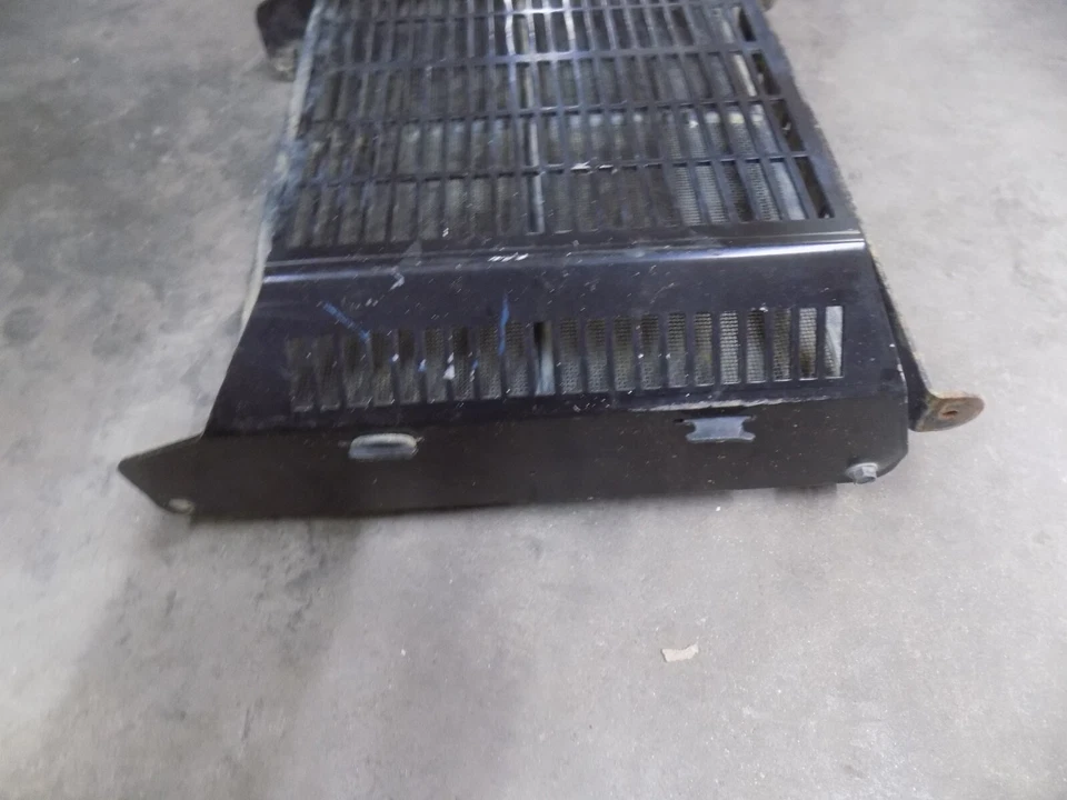 Polaris XPLORER 400 1995 4X4 PROTECTOR DE RADIADOR PLACA DE MONTAJE PANTALLA DE BARRO EXPLORADOR Foto 3 de 4