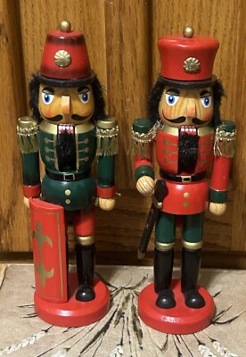 Target 2007 Limited Edition 8'' Wooden Christmas Soldiers Nutcracker Figurines