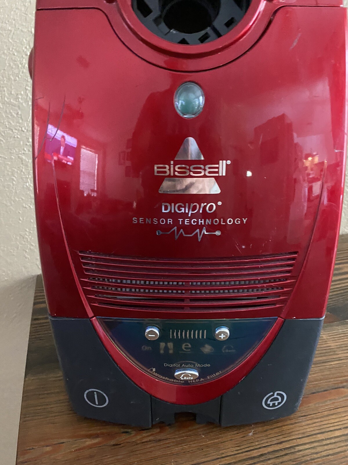 Red BISSELL DigiPro Bagged Canister Vacuum Cleaner Model 6900 Motor