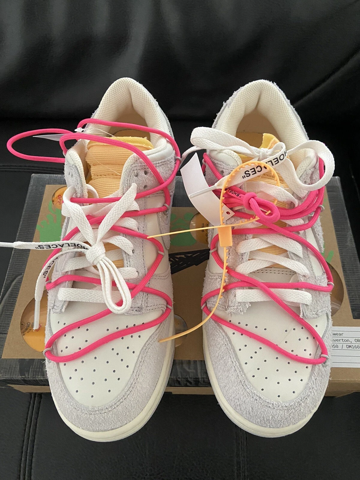 OFF-WHITE × 薄らい NIKE DUNK LOW 1 OF 50  