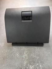 Chevrolet Colorado Glove Box 2004 Chevrolet Colorado Glove Box 2004