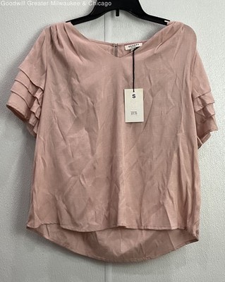(NWT) Andree Women's Pink Birdie Bean Design Top Size Small