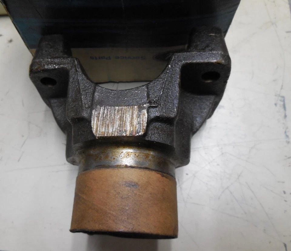 Nuevo de Lote Antiguo Ford F250 F350 1983-1986 4x4 Caja de Transferencia Brida de Salida Nuevo Proceso Foto 3 de 4