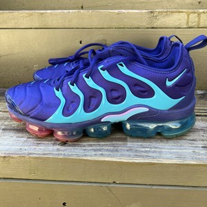 hornets vapormax plus