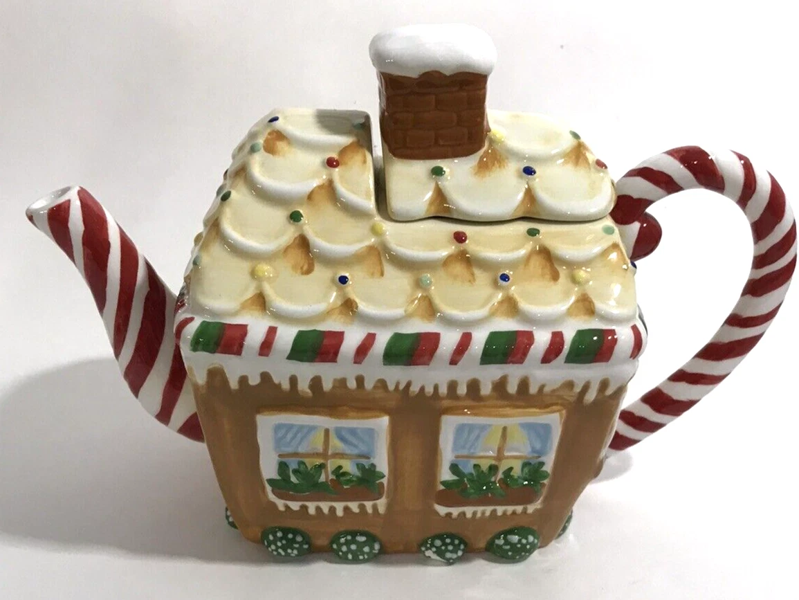 Gingerbread teapot & gingerbread sign