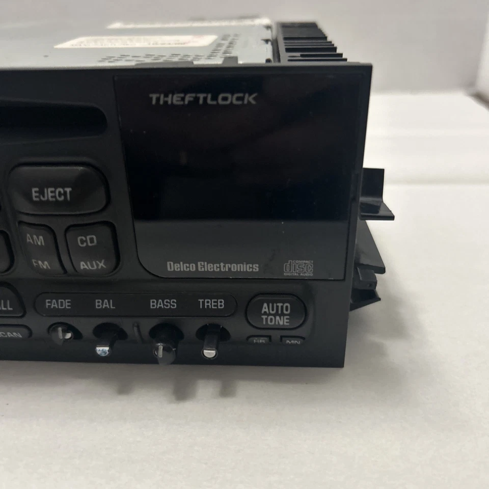 CD player rádio 95-02 GMC Yukon Sierra Chevy Silverado Tahoe 15766343 Delco - Imagem 4 de 4