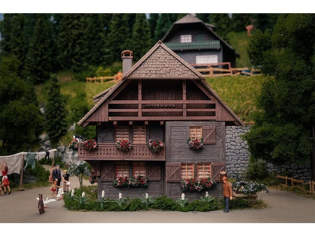 Faller 130012 H0 Jubiläumsmodell Uhrenmacherhaus mit Figur