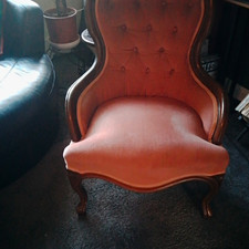 Frenchie Vintage/Retro Slipper Chair Lovely Pink Dark Wood Lovely Chair