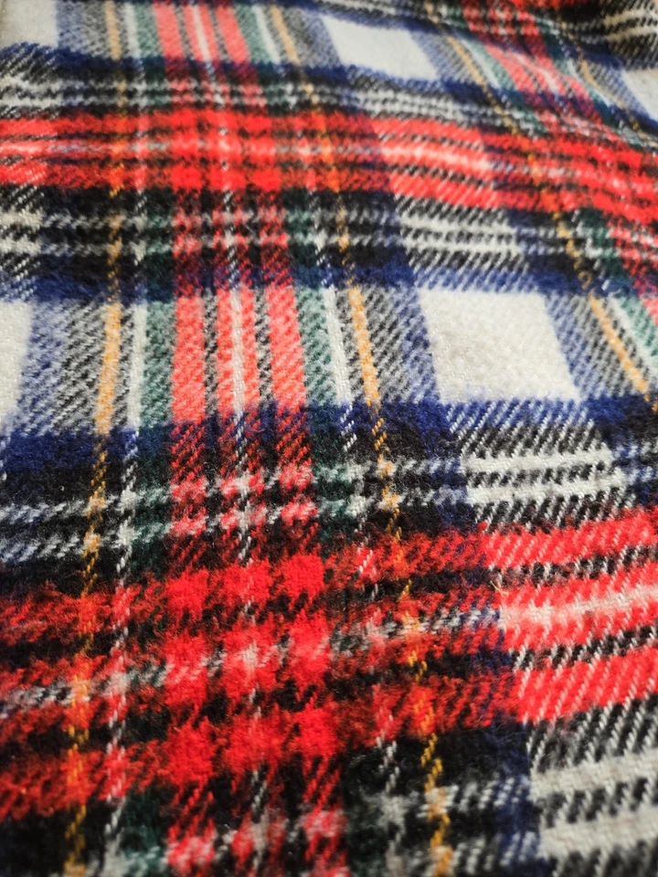 Throw Blanket Plaid Tattersall Wool Large Scarf Wrap Fringe Check ~2x4 Ft  - Image 3 of 4