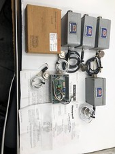 Lot of 5 Sensotec Honeywell  20 K Load Cells w/Amplifiers C46508 060-2493-03