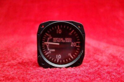 United Instruments Vertical Speed Indicator PN 7000 